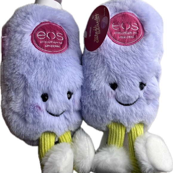 (2) EOS Zuru Vanilla Cashmere Purple Furry Plush Lotion Bottle Target Exclusive - Picture 2 of 3